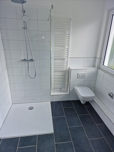 Einziehen und Wohnen: Erstbezug 2-Zi.-Wohnung mit Balkon in Bonn-Plittersdorf - Foto 3