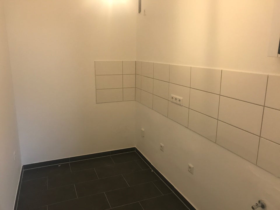 Modernisierte 2-Zimmer-Wohnung ab sofort - Photo 1