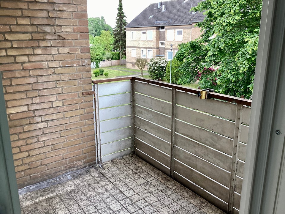 Schicke 3-Zimmer-Wohnung mit EBK, Tageslichtbad und Balkon - Foto 3