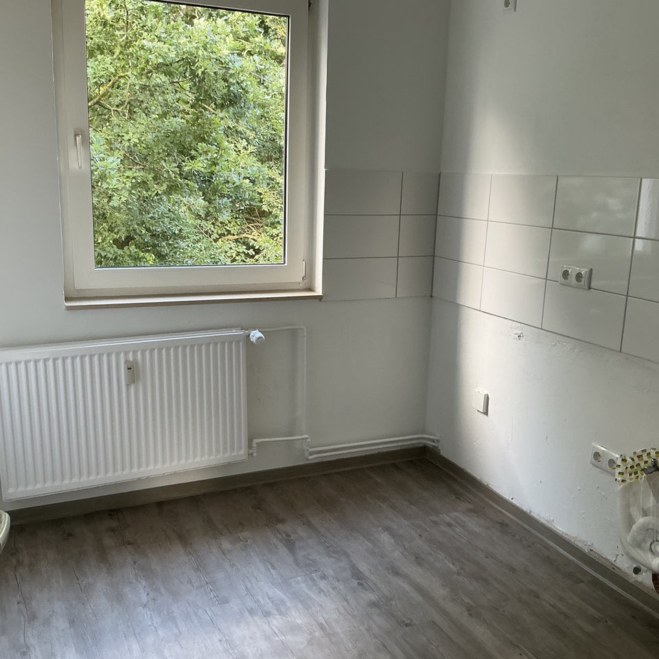 Jetzt besichtigen 2,5-Zimmer-Wohnung mit Balkon - Photo 1