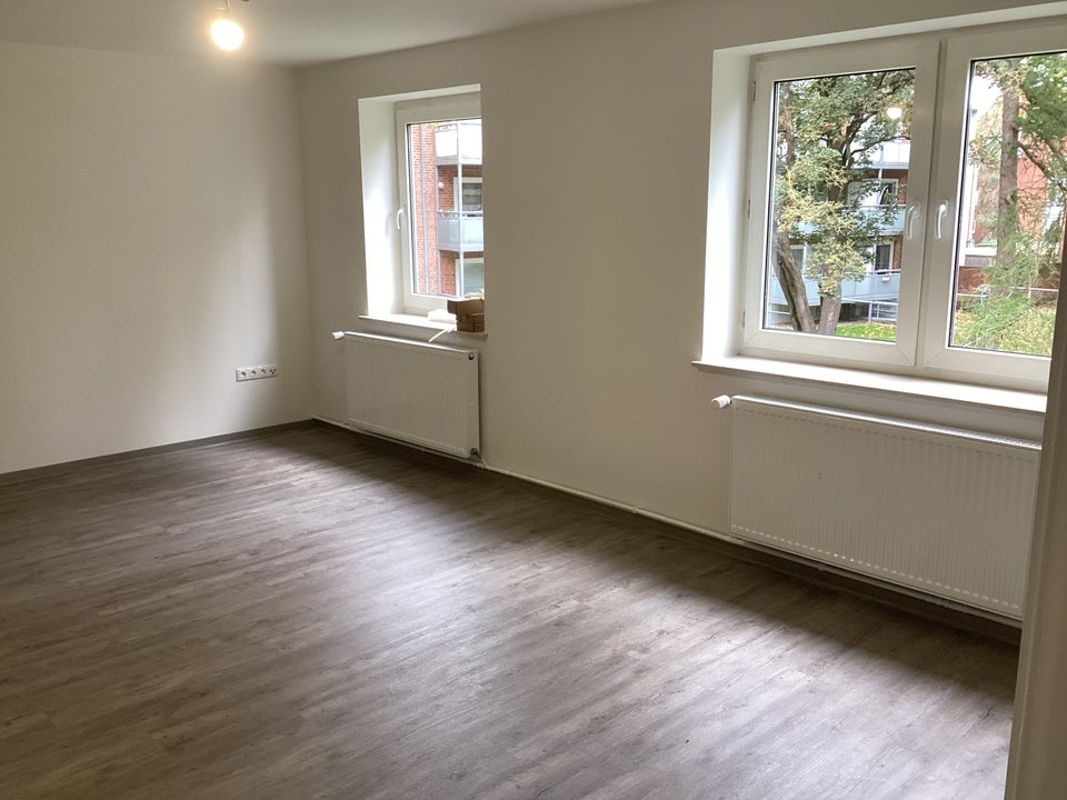 Wer will mich!? Ansprechend und renoviert: 2-Zimmer-Wohnung, sofort anmietbar! - Photo 4