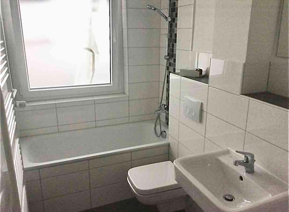Wohnglück - großzügige 3-Zimmer-Wohnung mit Balkon - Foto 3