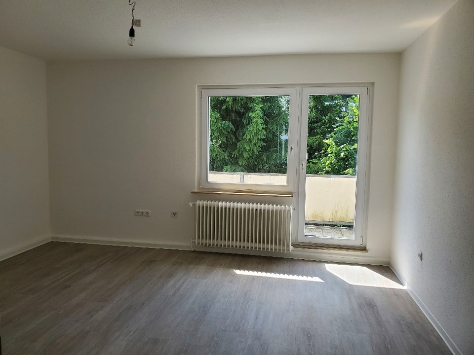 Velbert-Langenberg: Frisch renovierte 3-Zimmer-Wohnung mit Balkon - Photo 1