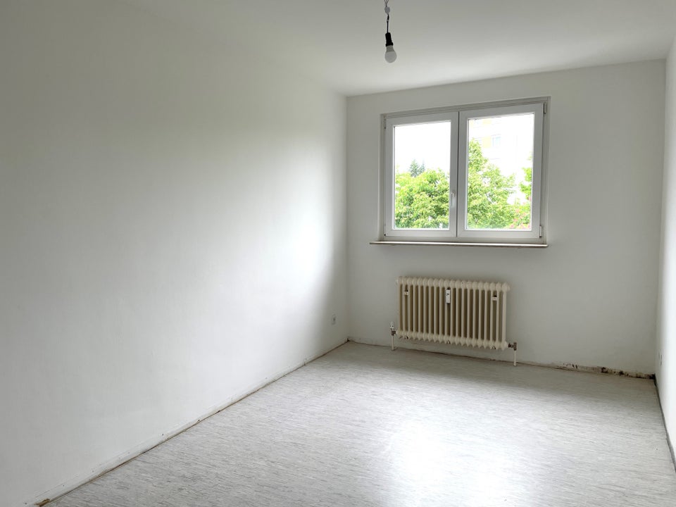 Zentrale 2-Zimmerwohnung mit Balkon - Photo 1
