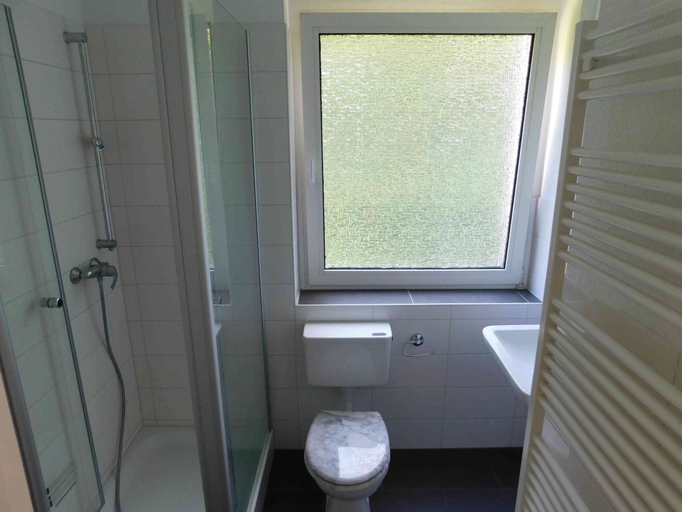 Schöne Singlewohnung mit Balkon ! - Foto 1