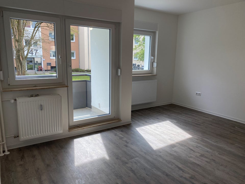 Renovierte 3-Zimmer-Wohnung mit Balkon - Photo 1