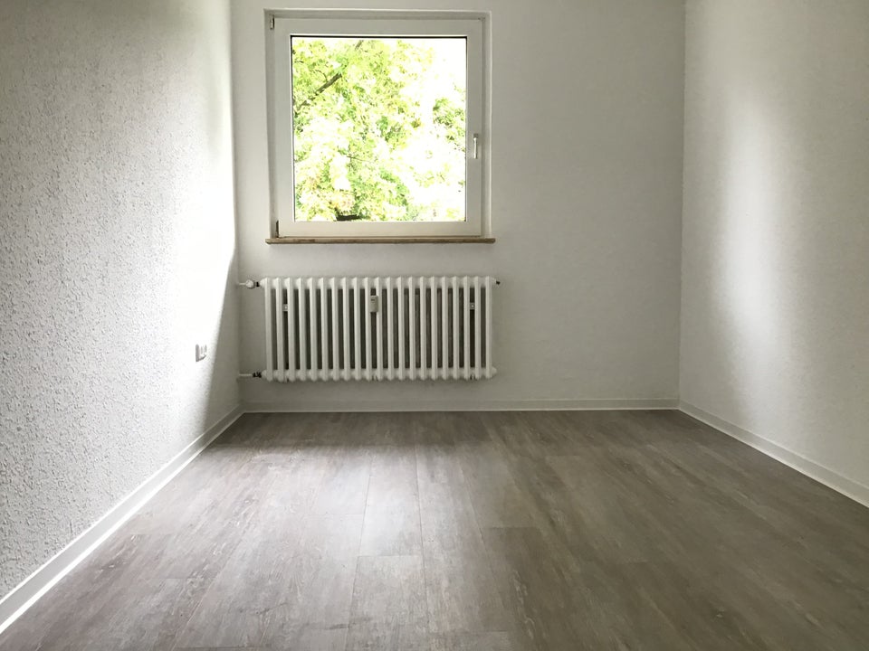 Hier macht wohnen Spaß: bezugsfertige 3-Zimmer-Wohnung im Grünen! - Photo 4