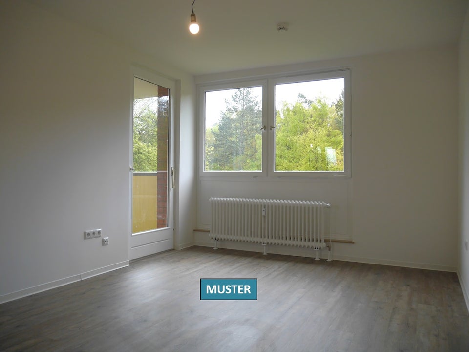 Die Gelegenheit: vollsanierte 3-Zi.-Wohnung mit Balkon im Erdgeschoss - Photo 2