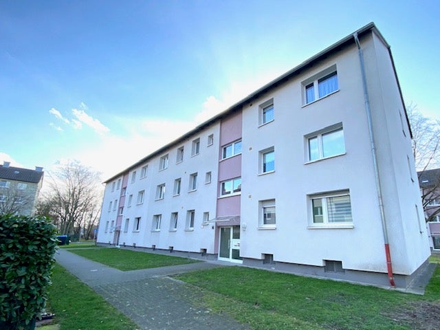 Ab sofort frei: Helle 3-Zimmer-Wohnung mit modernem Bad und Balkon - Photo 4