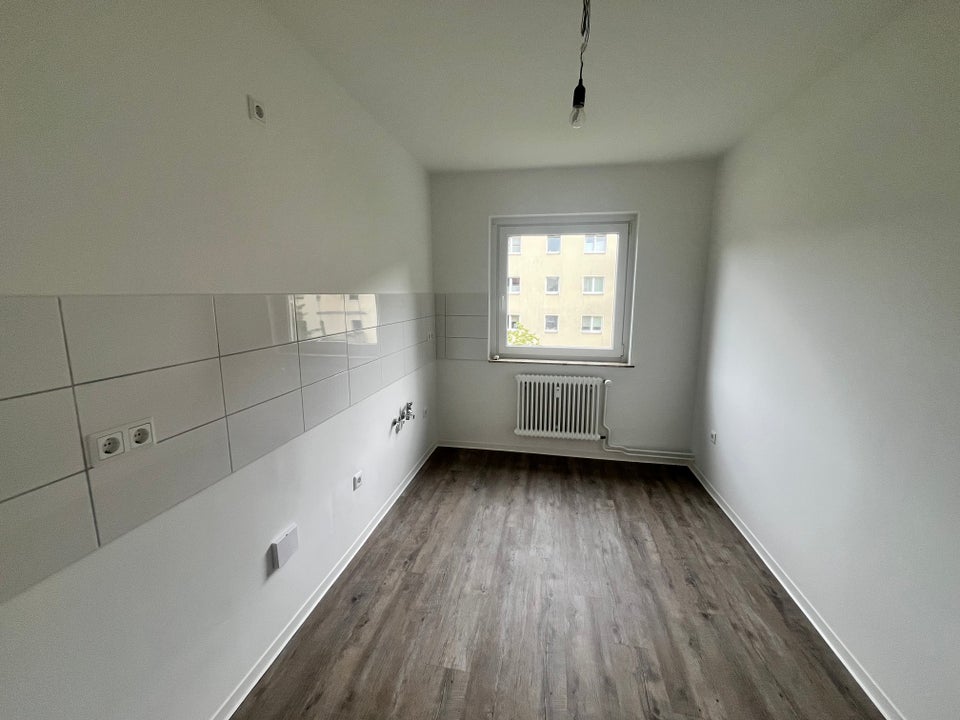 Vier Zimmer, modern und klar – am Prinzenpark wohnt's sich wunderbar! - Photo 1