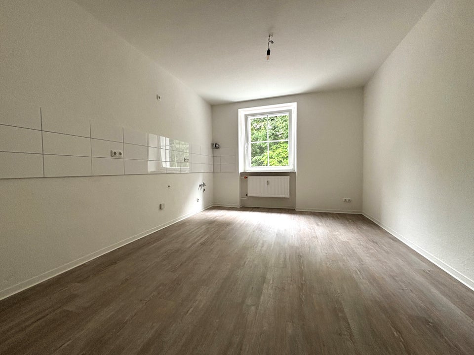 TOP renovierte 2-Zimmer Wohnung im 1.OG mt Dusche - Photo 1