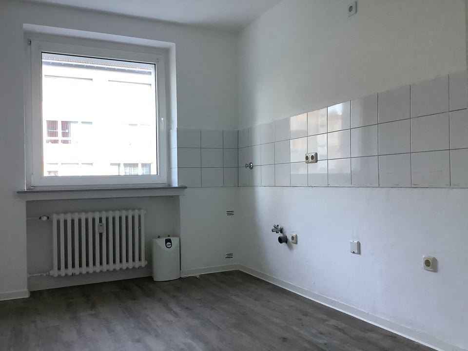 Renovierte 3-Zimmerwohnung im Erdgeschoss mit Balkon - Foto 2