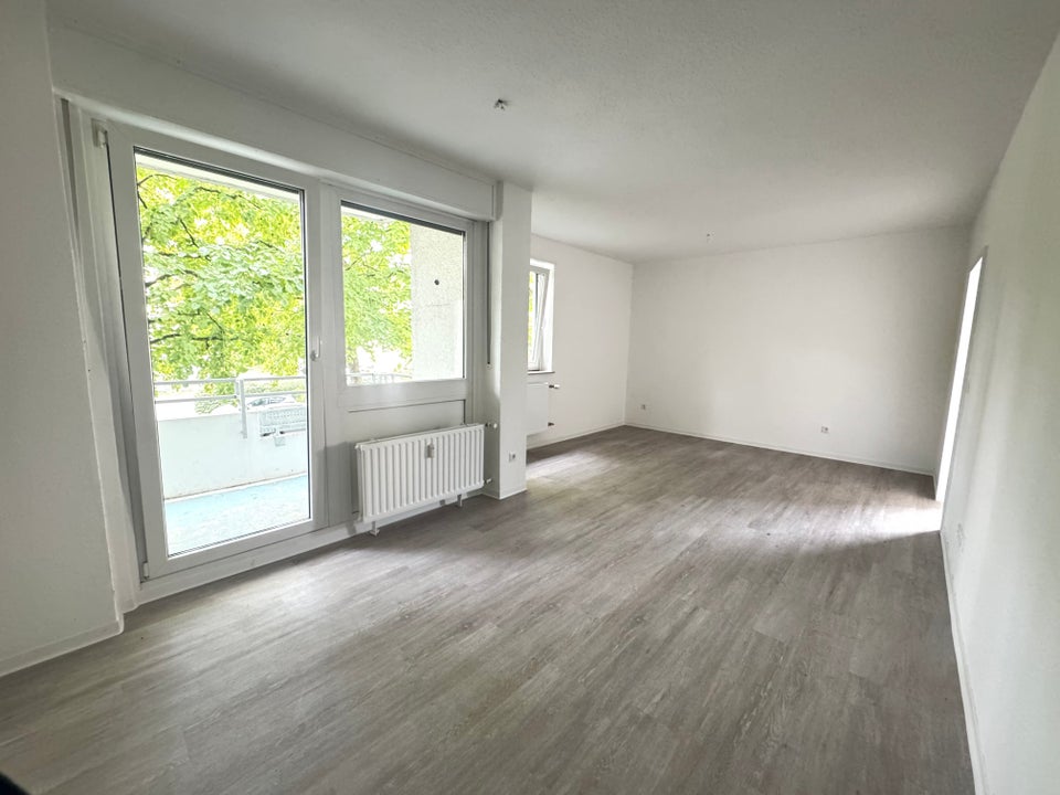 Helle 2-Zimmer-Wohnung mit Balkon – ideal für Paare und Singles - Photo 1