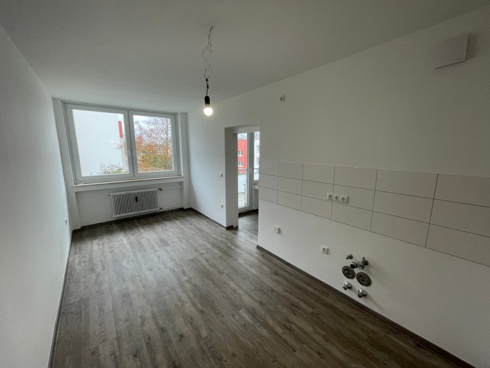 Mit Balkon! Familienfreundliche 4-Zi.-Wohnung - Foto 3