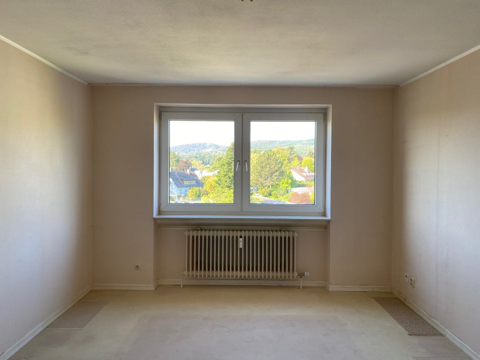 Wir sanieren und renovieren für Sie - 3-Zimmer-Wohnung mit Balkon - Photo 1