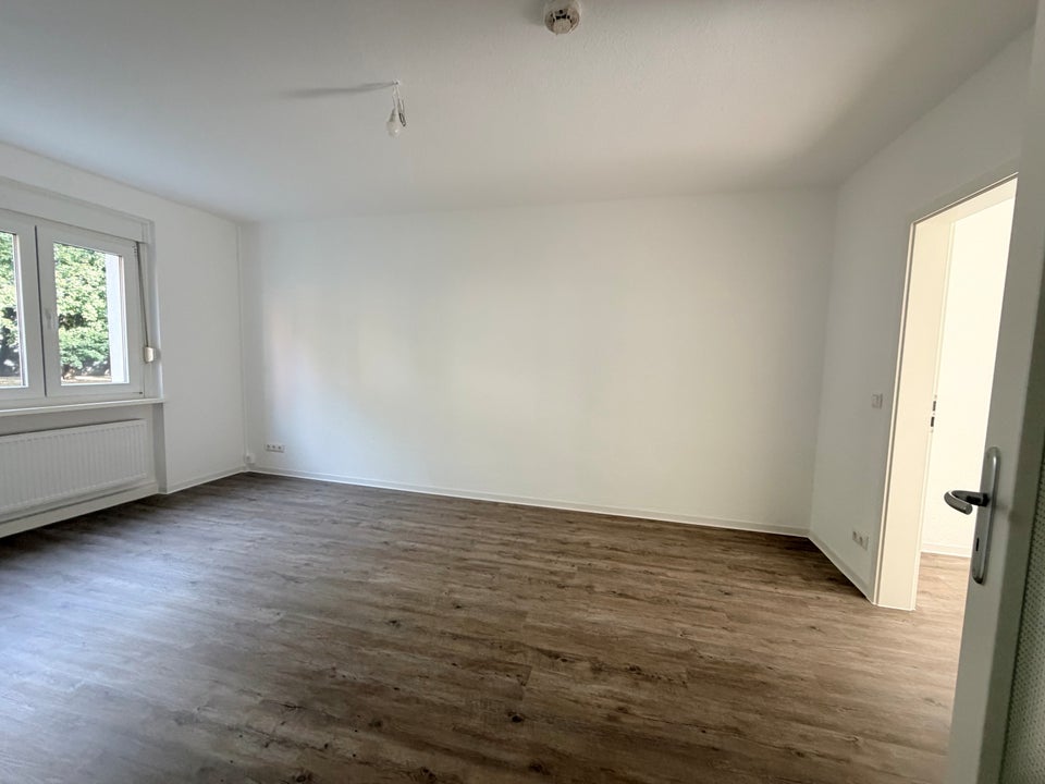 Mittendrin und doch im Grünen - Foto 1