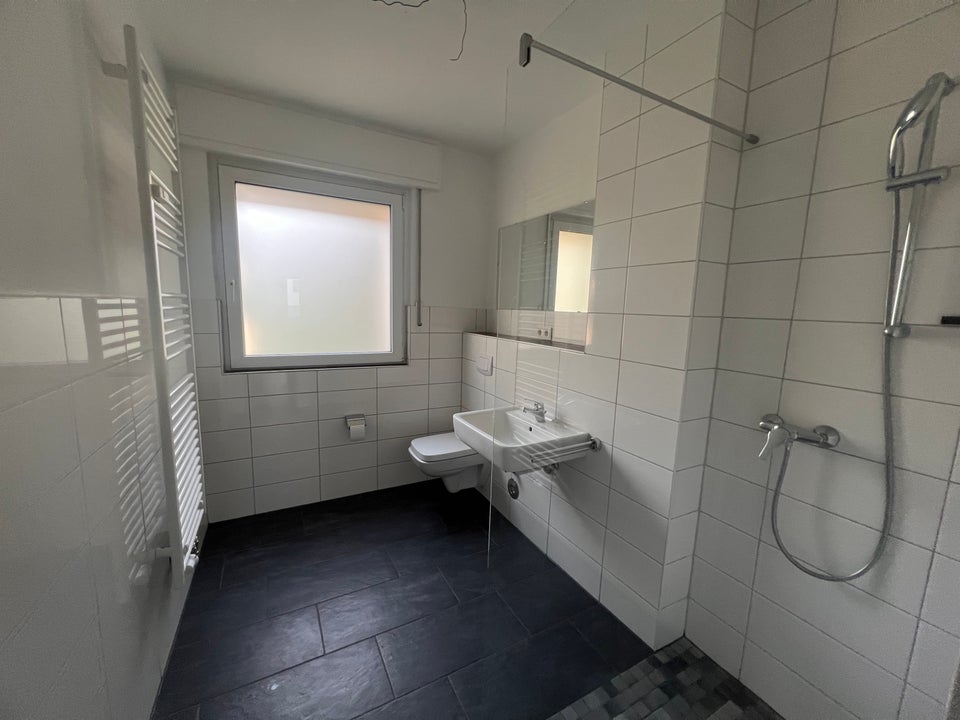 Tolle Wohnung im EG frei mit Balkon und bodengleicher Dusche - Foto 3