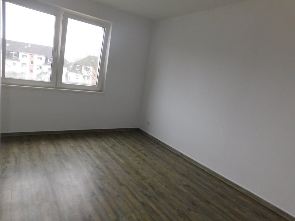 Großzügige 3-Zimmer-Wohnung mit Balkon! - Photo 3