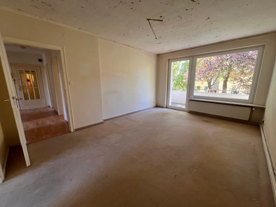 4-Zimmer-Wohnung im EG mit Balkon - Foto 1
