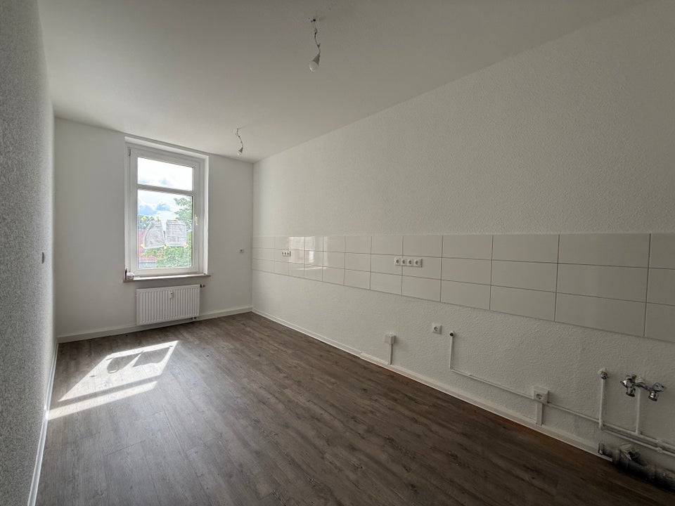 Seltenes Schmuckstück! 5 Zimmer, frisch saniert! - Photo 3