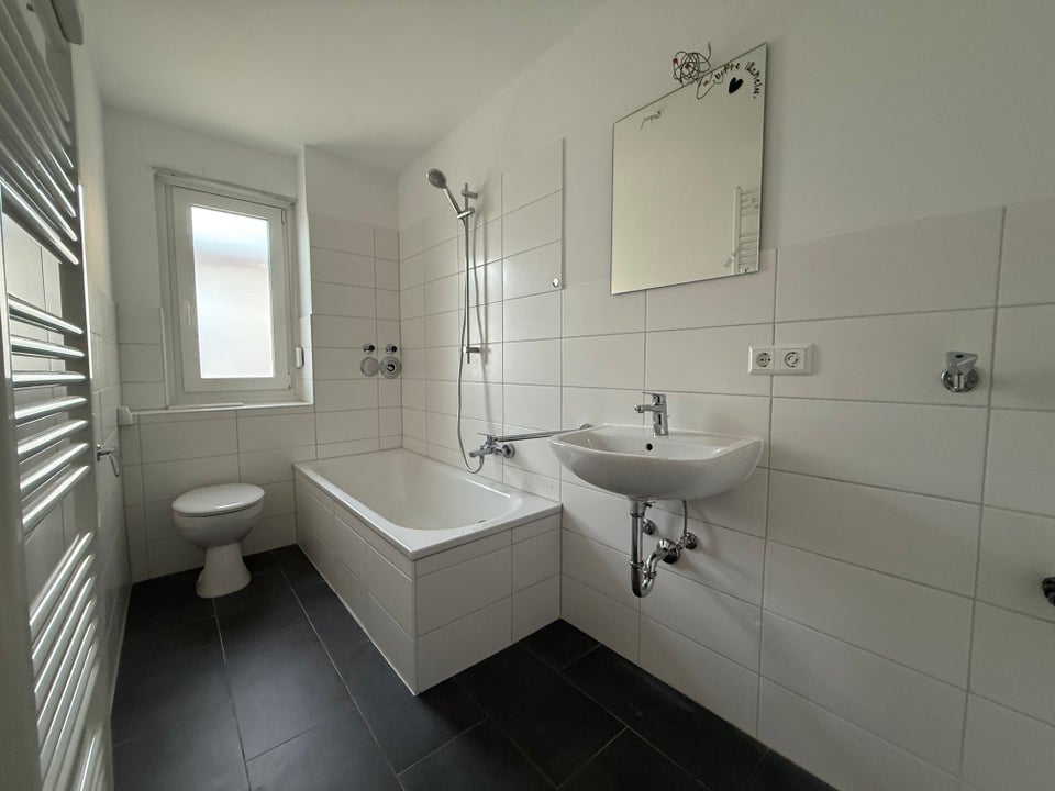 Moderne 3-Zimmer-Wohnung – Gepflegtes Objekt in bester Lage mit Bahnhofsnähe - Foto 4