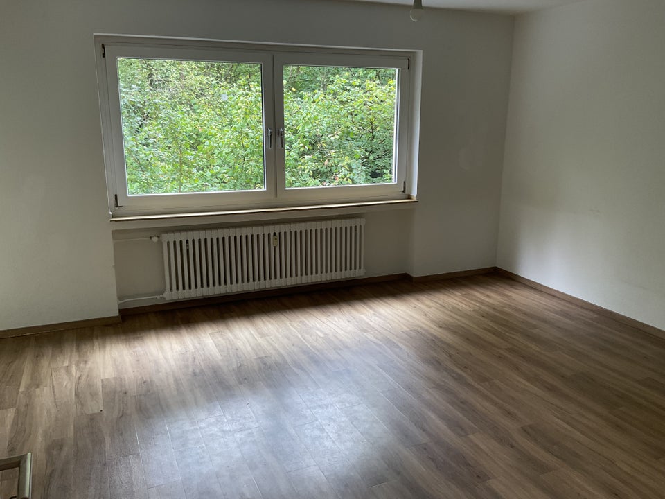 Wir machen es hübsch. Suchen Sie drei Zimmer? Dann schauen Sie doch mal rein. - Photo 4