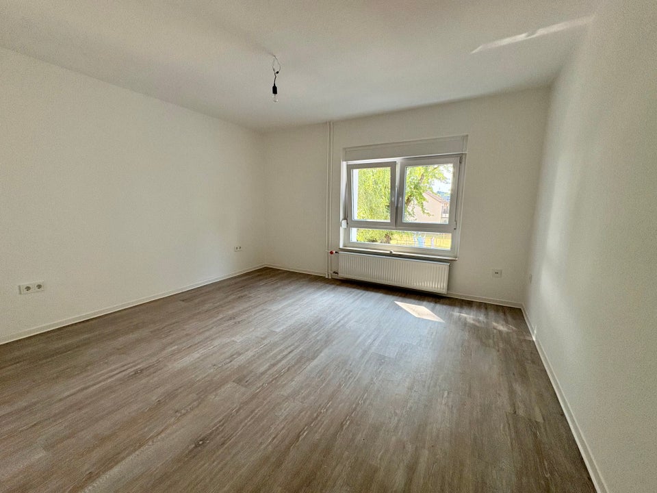 Frisch renovierte 3-Zimmer-Wohnung mit Dusche - Foto 2