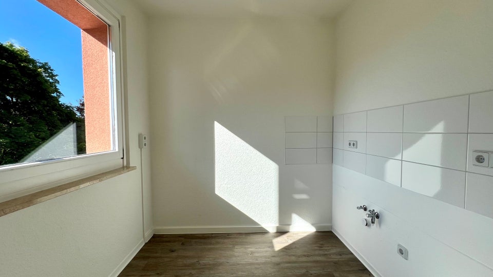 Familienfreundliche 3-Zimmerwohnung mit Balkon und Aufzug! - Foto 2