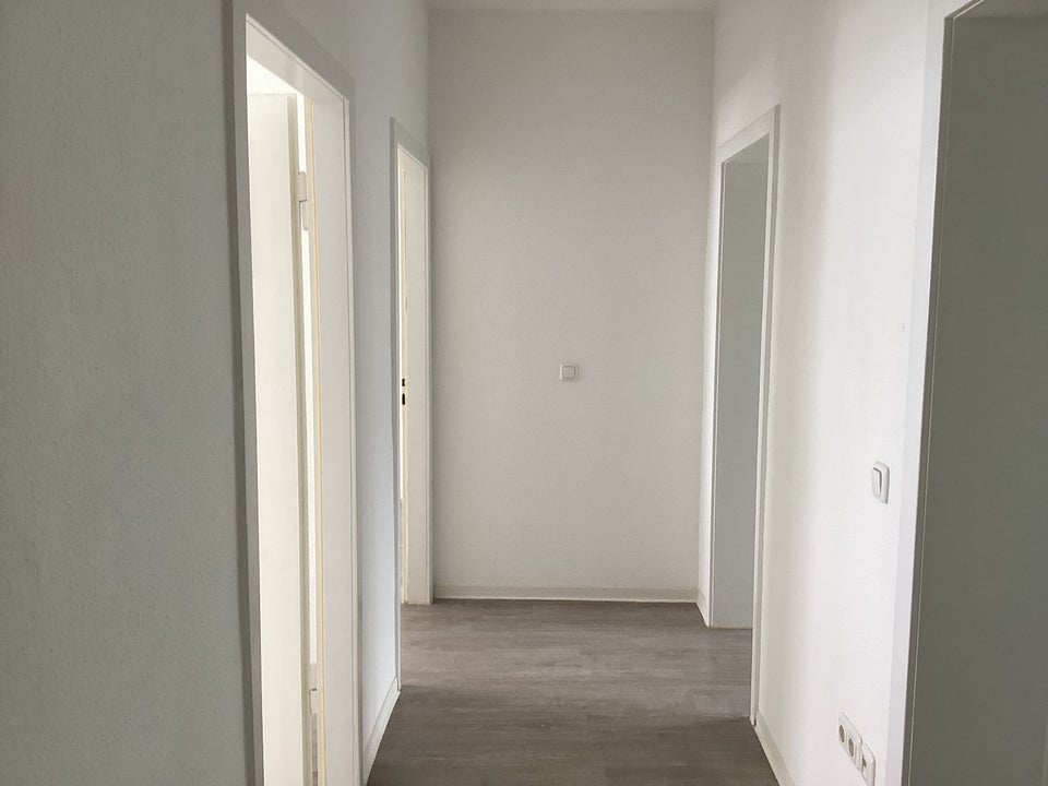 Nahe Braunschweiger Platz: Gepflegte 3-Zimmer-Wohnung mit ca. 70 m² Wohnfläche - Photo 4