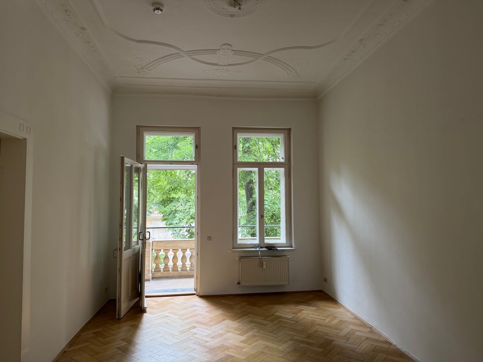 Leipzig Feuerbachstraße- 5 Zimmer Wohnung mit zwei Balkonen - Foto 1