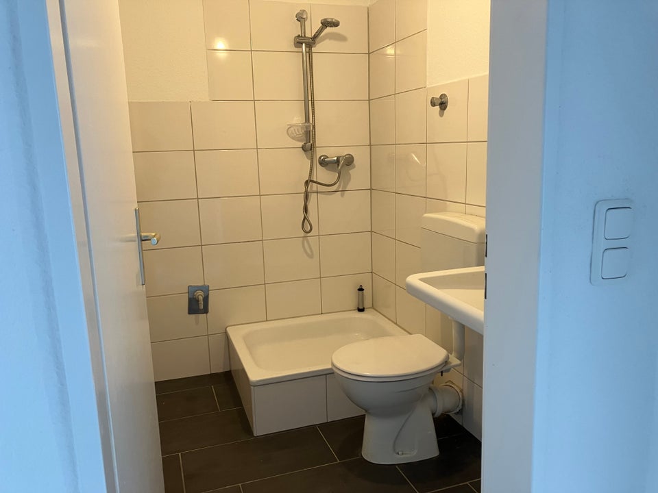Einziehen und Wohlfühlen - schöne 3-Zimmer-Wohnung im Quartier Silberborn - Photo 1