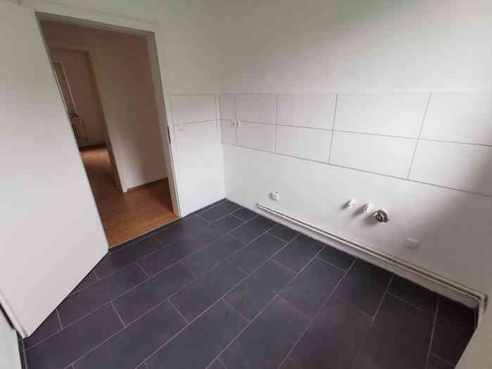 Attraktiv! Schöne 3-Zimmer-Wohnung mit Balkon - Foto 2