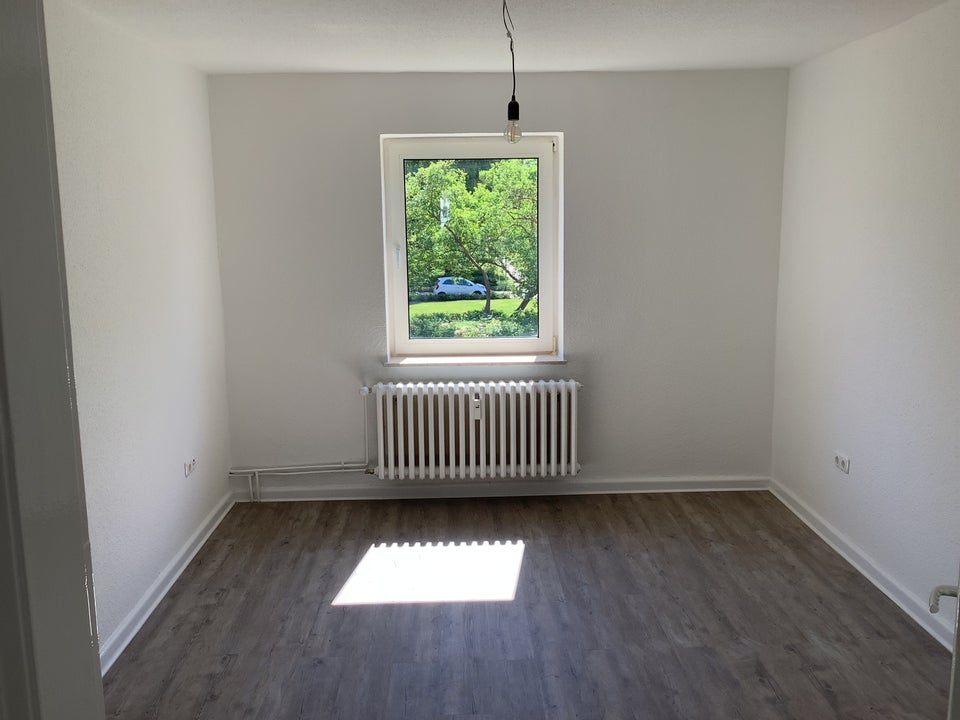 Sanierte Wohnung zum günstigen Mietpreis! - Foto 2