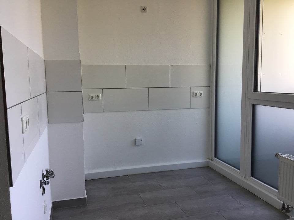 Moderne 2-Raum-Wohnung mit Balkon! - Foto 3