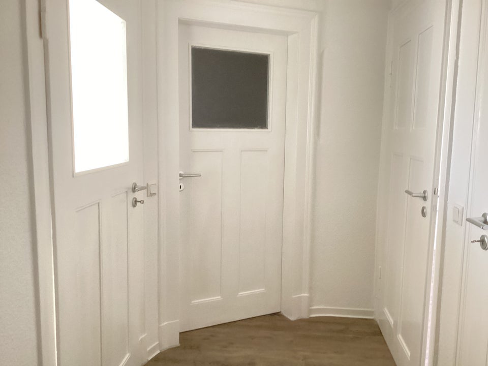 Große Wohnküche mit Zugang zum Balkon! - Foto 5