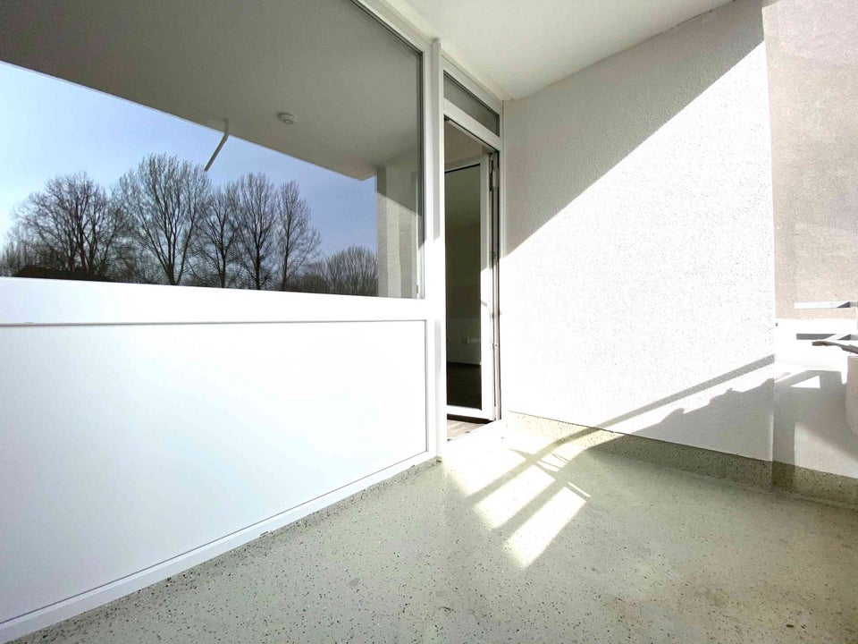 Stilvoll renovierte 2-Zimmer Wohnung mit Dusche! - Photo 3