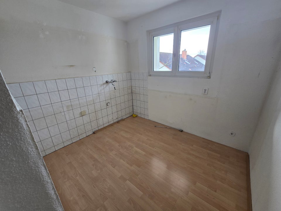 Sanierte 2-Zimmer-Wohnung in Hassels - Ruhige Lage, moderne Wohnung - Foto 3
