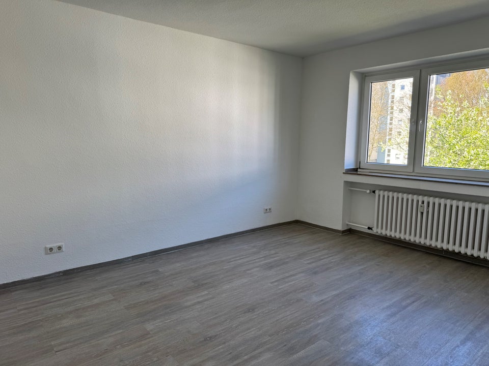 Endlich Zuhause: günstige 4-Zimmer-Wohnung - Photo 2