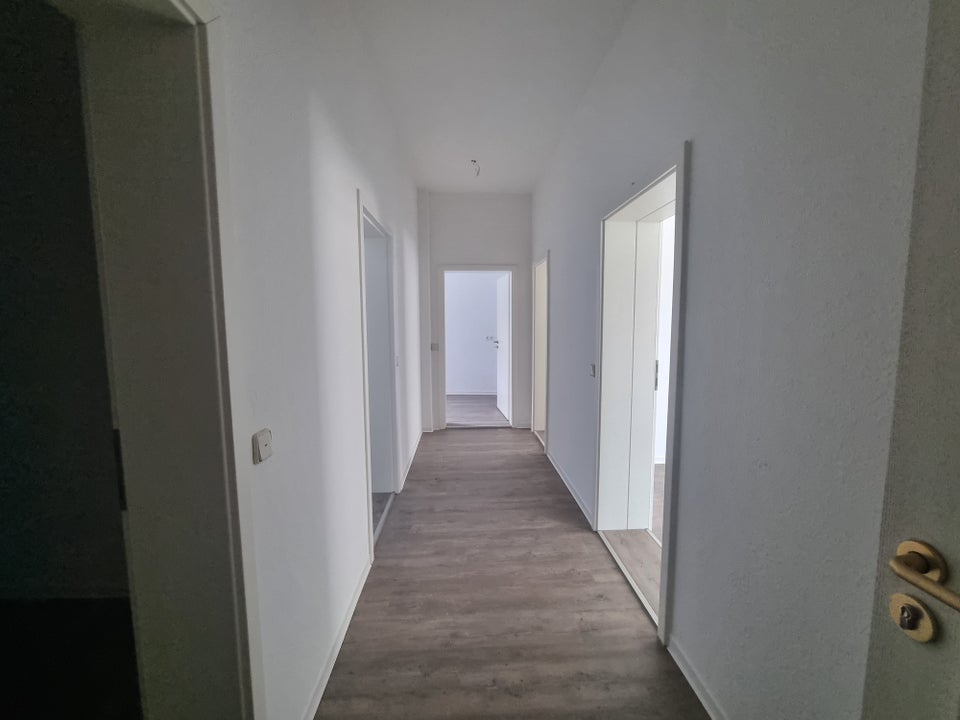 Stop! Ansprechende 2-Zimmer-Wohnung - Photo 3