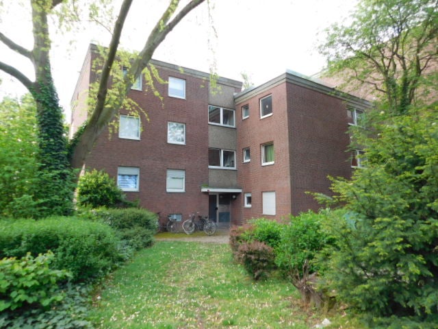 Einziehen und Wohlfühlen - renovierte 4-Zimmer-Wohnung im 1. OG mit Balkon... - Photo 5