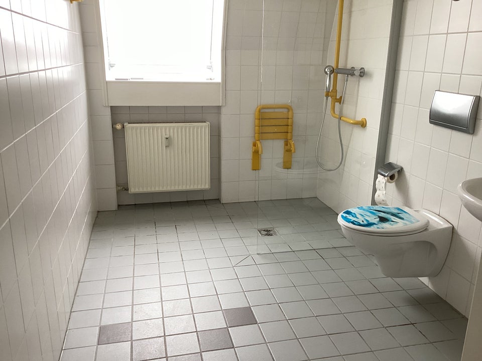 Seniorenwohnung ab 65.Jahren - frisch renoviert! - Photo 4