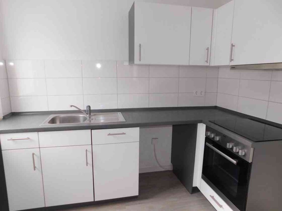 Schöne 2-Zimmer-Whg. mit moderner Einbauküche und Balkon - Foto 3
