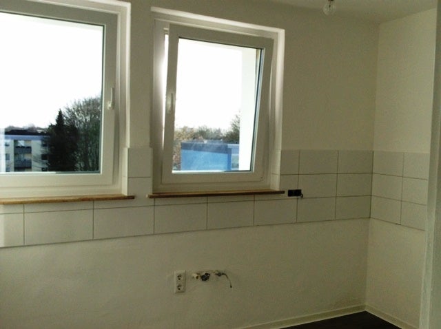 Ab sofort bezugsfertig! Sanierte 3 - Zimmer Wohnung mit Balkon - Foto 2