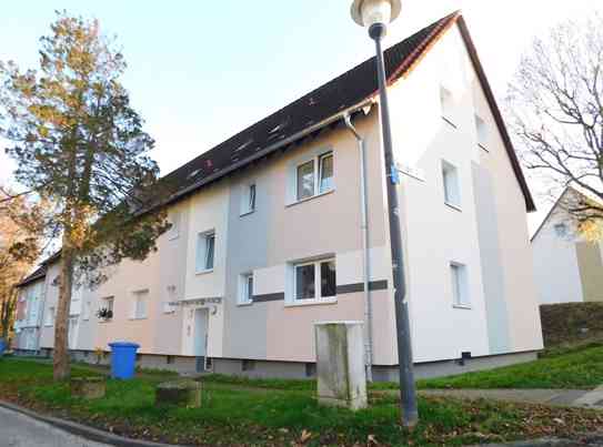 So schön: 2-Zi.-DG-Whg. einzugsfertig - Foto 3