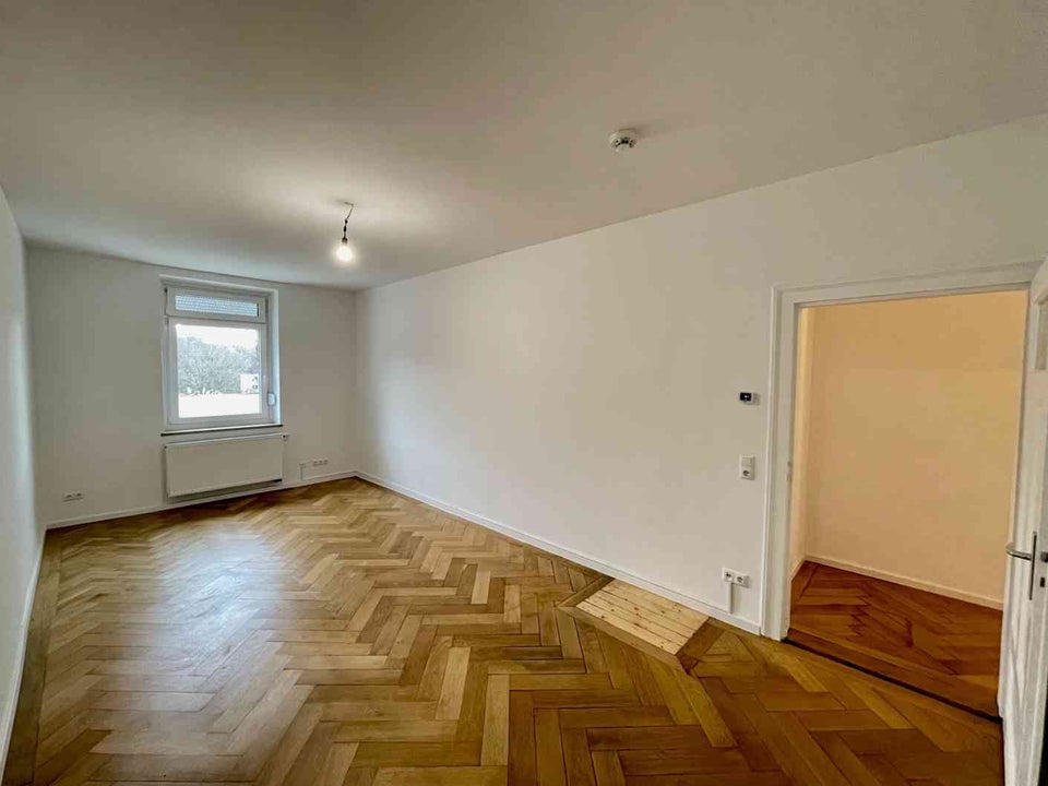 Wohntraum in Giesing: 2 Zimmer mit Einbauküche und Balkon - Foto 4