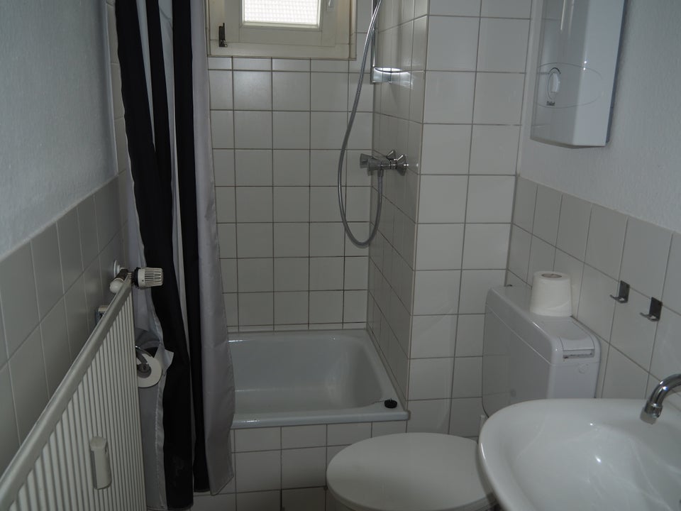 AC-West (Hörn/Königshügel/Melaten): Schöne -Whg., ruhige zentrumsnahe Lage im Grünen Nähe RWTH - Photo 2