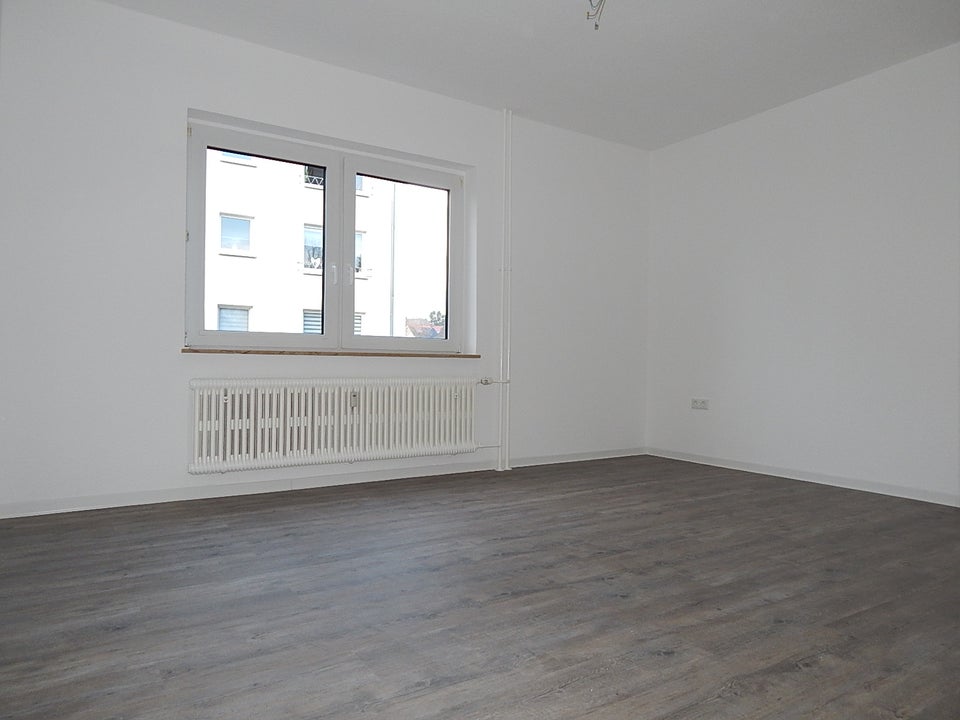 Es ist renoviert! 3 Zimmer-Wohnung mit Balkon - Photo 4