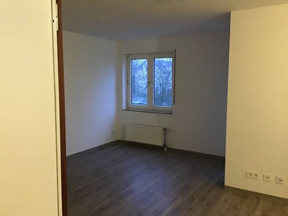 Wie für Sie gemacht - 2 Zimmer mit Balkon im 1. OG - Photo 4