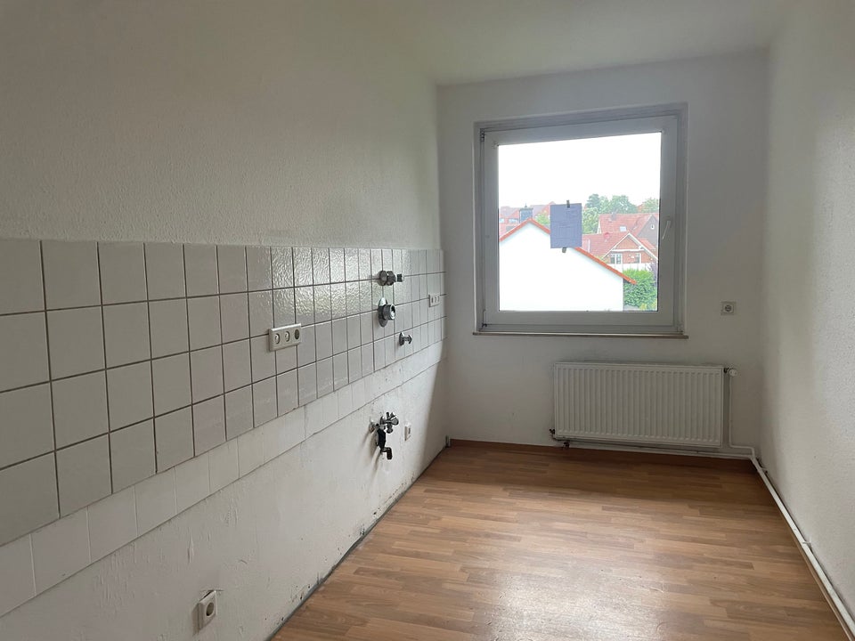 Aufgepasst! Helle 3-Zi.-Wohnung mit Balkon. - Foto 3