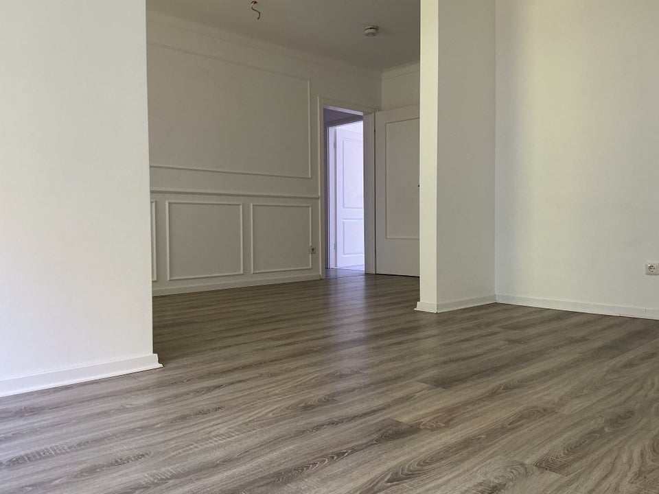 Charmante 3-Raum-Wohnung mit Balkon zur Hofseite! - Foto 2